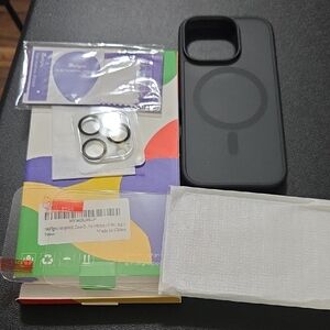 iPhone 16 Pro MagSafe Compatible Black Phone Case  | Black